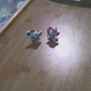 Miniature mice figurines